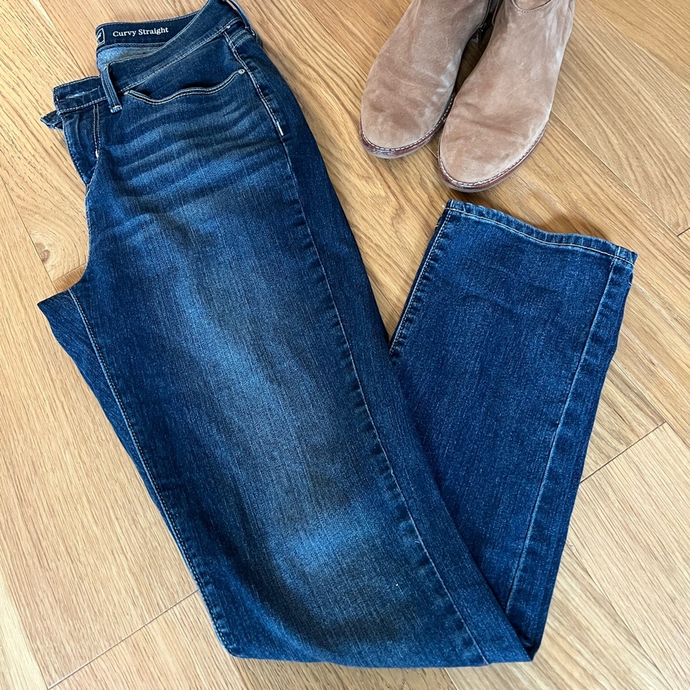 Levi’s curvy straight